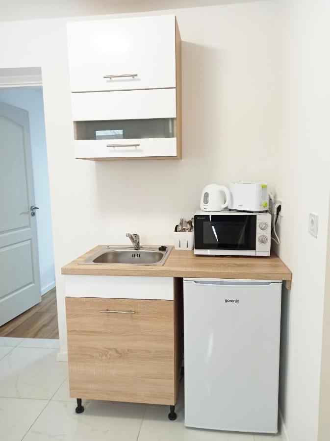 Grafit Apartmanok Hajdúnánás Екстериор снимка
